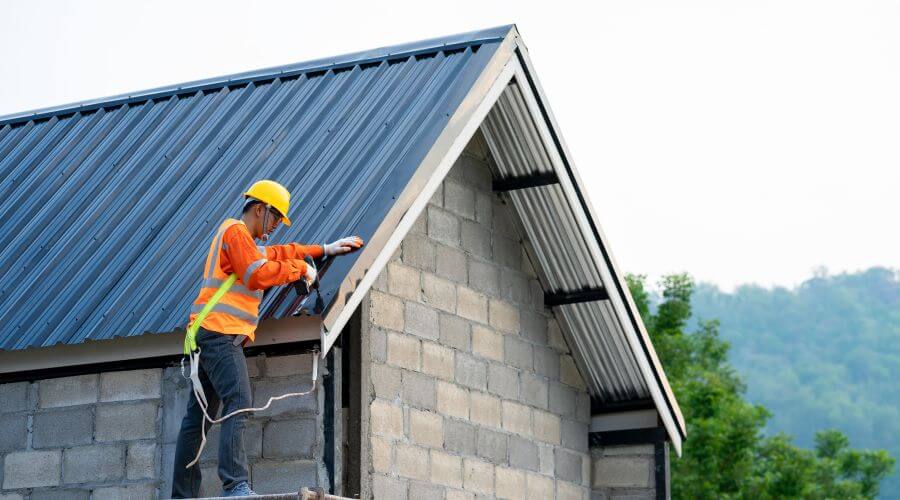 Professional Flat Roofing Installation in Iowa City, IA